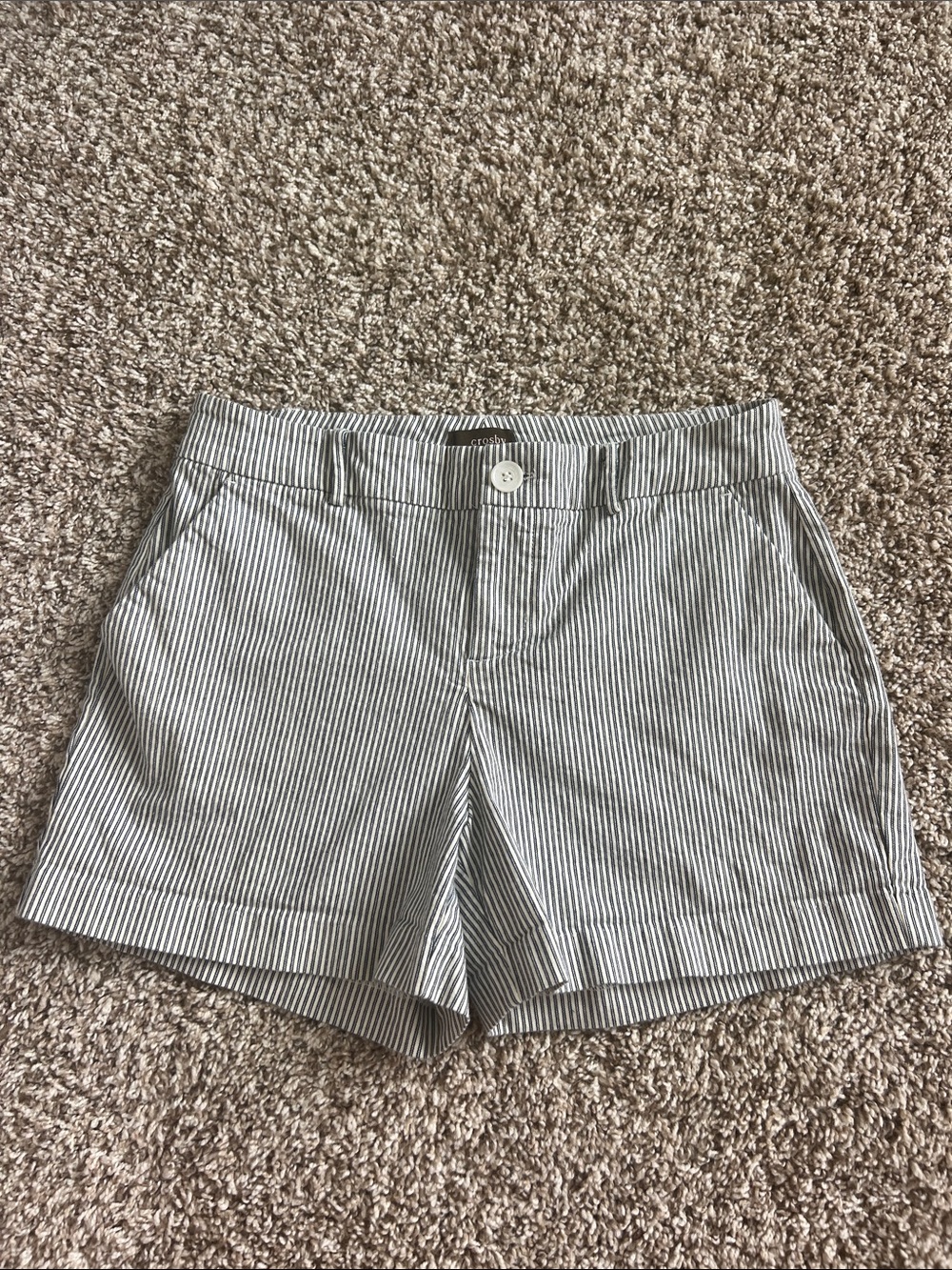 NWOT! 🇺🇸 Crosby. Navy & White Striped Cotton Blended Women's Shorts - size 8! - Picture 2 of 15